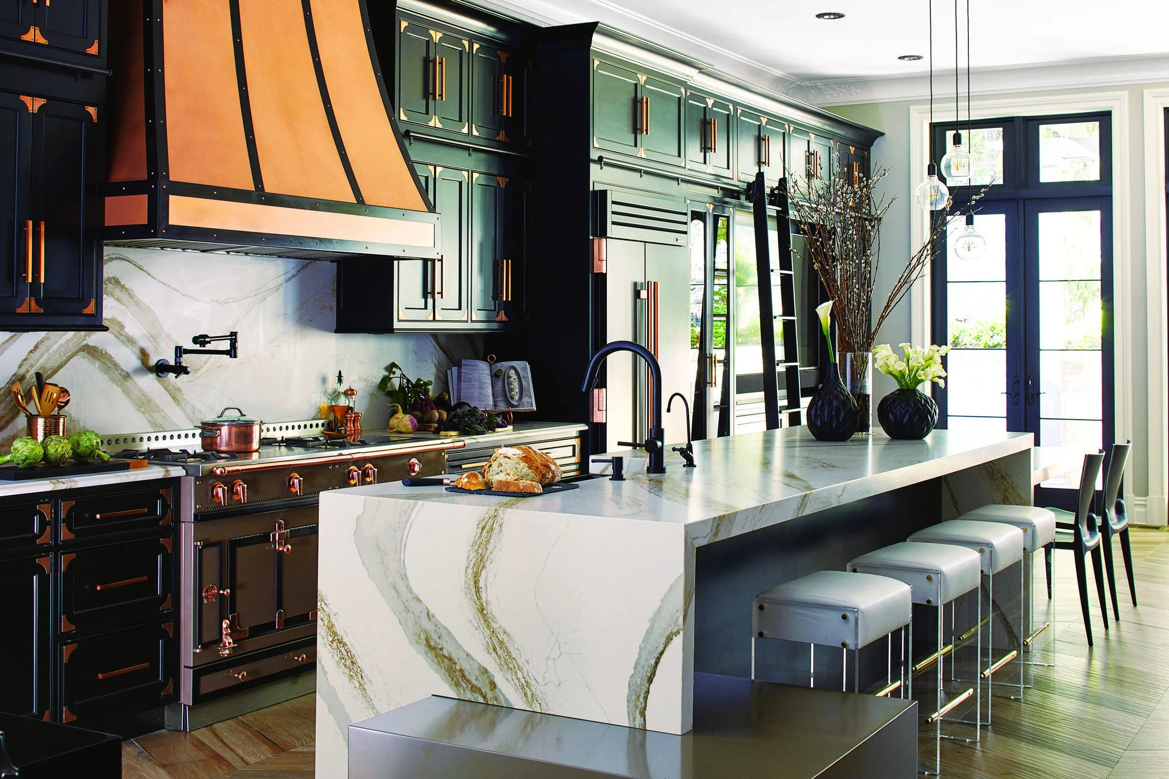Cambria Brittanicca Gold Warm kitchen