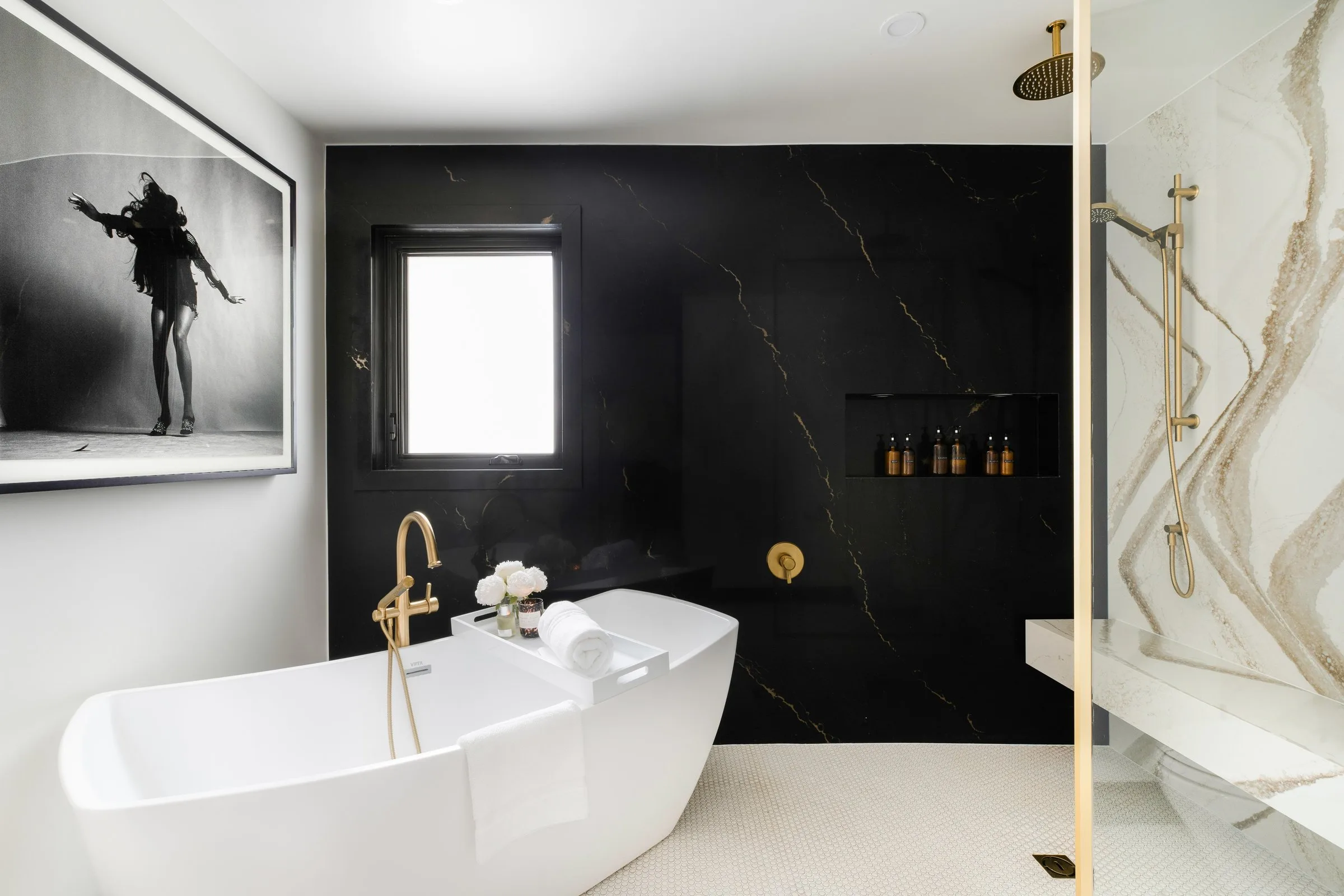 Cambria Brittanicca Gold Warm bathroom
